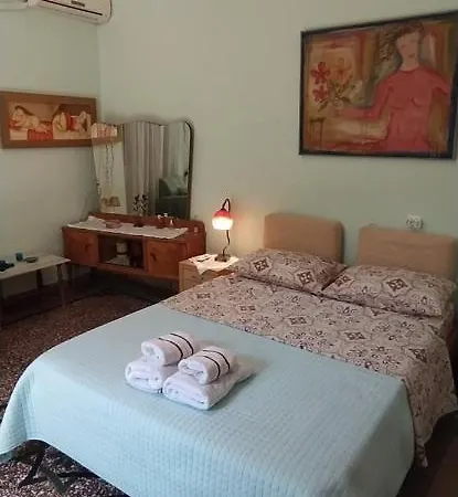Pireas Port Next To Metro Artistic House Apartment Piraeus