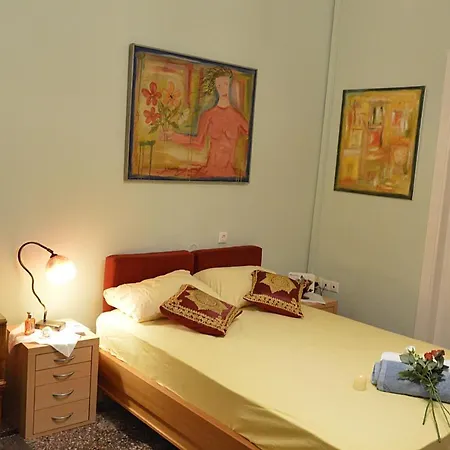 Apartment Pireas Port Next To Metro Artistic House *