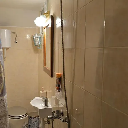 Apartment Pireas Port Next To Metro Artistic House Piraeus