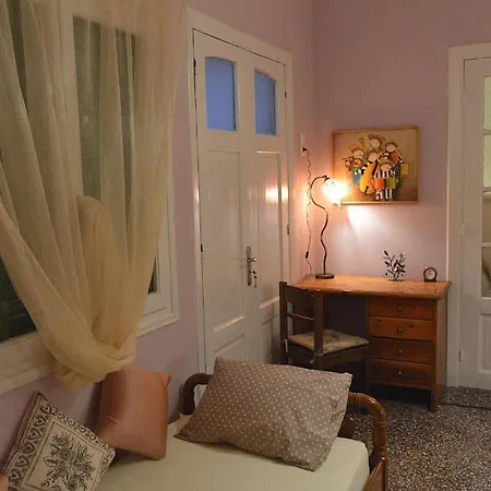Pireas Port Next To Metro Artistic House Apartment Piraeus